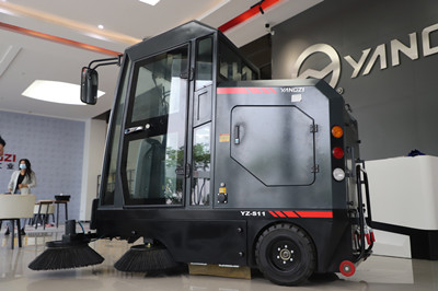 揚(yáng)子清掃機(jī) 揚(yáng)子清掃機(jī).jpg