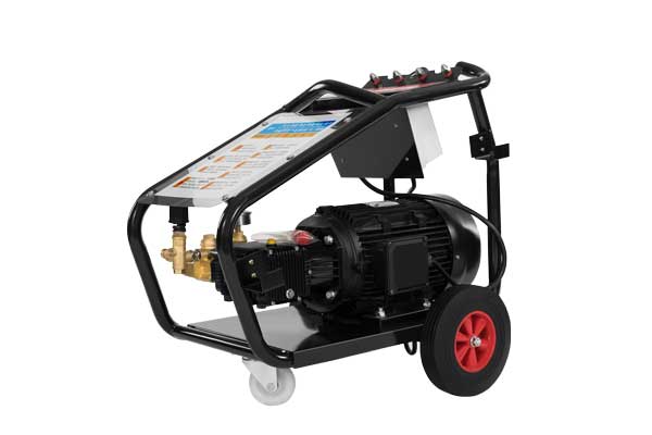 揚(yáng)子高壓清洗車,清理小廣告